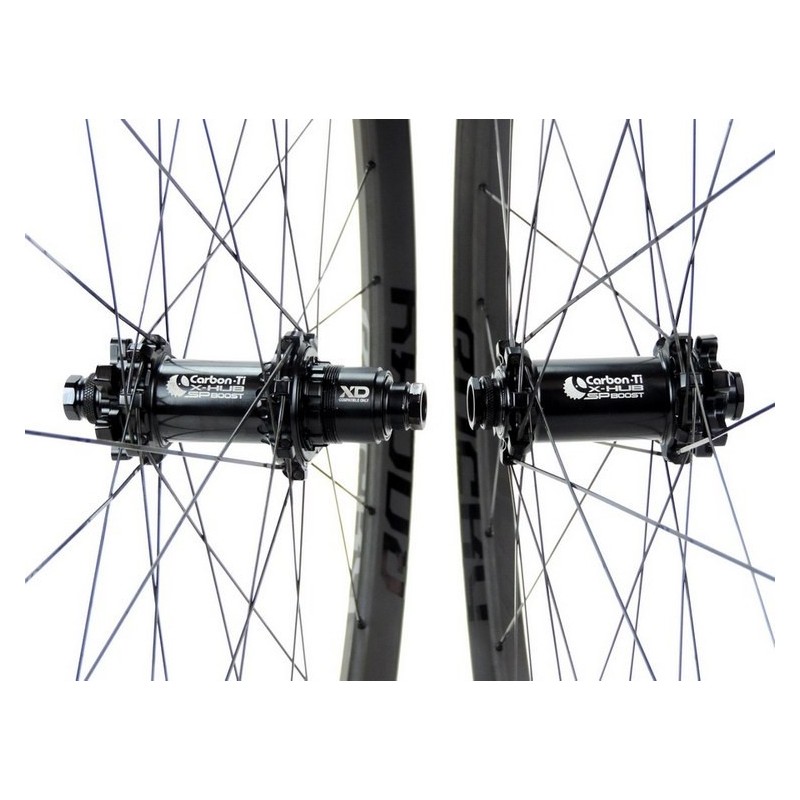 ROCKY AS33 SL CARBON 29ER / Carbon-Ti X-HUB SP carbon MTB wheelset from 1.230g