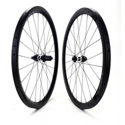 Ruote carbonio ROCKYROAD 38T DISC TUBOLARE / DT Swiss 350 SP CENTER LOCK da 1.332g