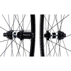 Ruote carbonio ROCKYROAD 38T DISC TUBOLARE / DT Swiss 350 SP CENTER LOCK da 1.332g 2
