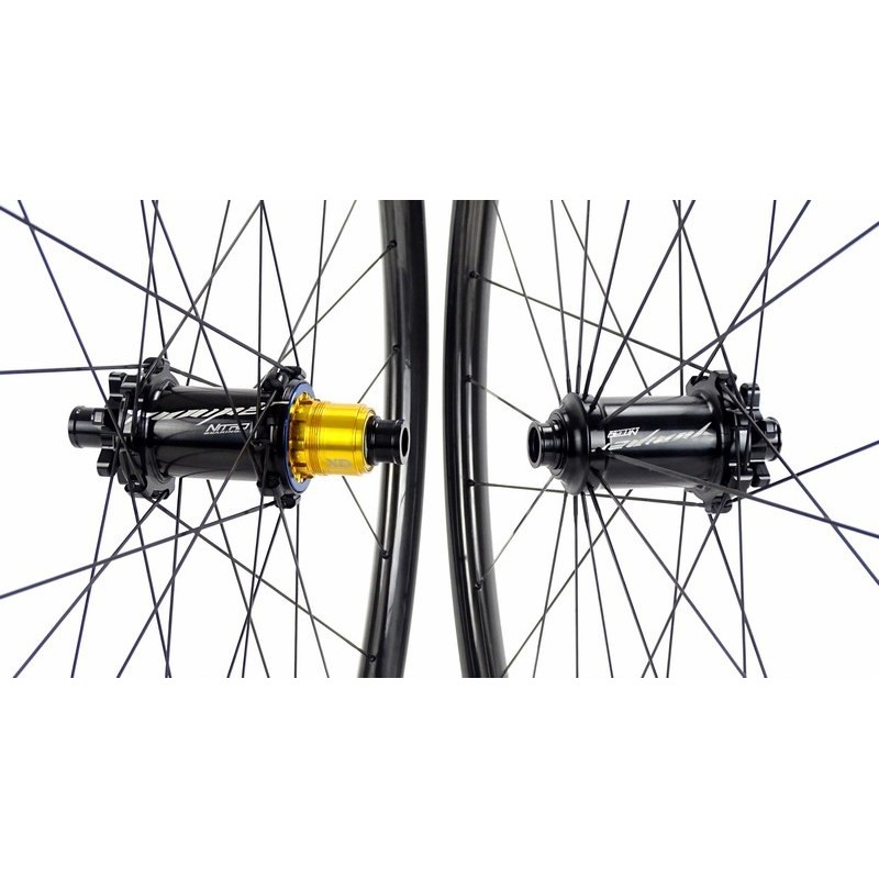 Ruote MTB carbonio DUKE Lucky Jack SLS ULTRA CARBON 29ER / Yuniper ULTRALIGHT R3CØRD SP da 1.121g