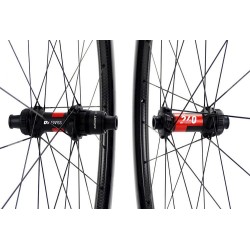 ROCKYROAD KOM 36C DISC CLINCHER / DT SWISS 240 EXP SP CENTER LOCK carbon wheelset from 1.200g 2