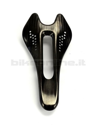 GELU - K-3 carbon saddle is the lightest in the world and in the universe only 39g
