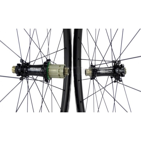ROCKYROAD 39C DISC CLINCHER / Extralite Cyber SPD-3 DISC carbon wheelset 1.125g