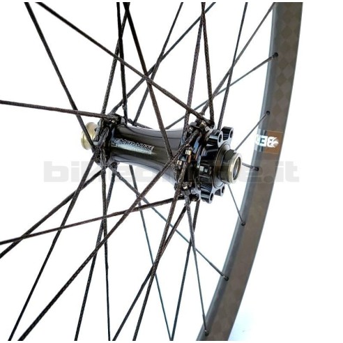 Berd Spokes - Montaggio coppia ruote con raggi Berd PolyLight e nipples in ergal