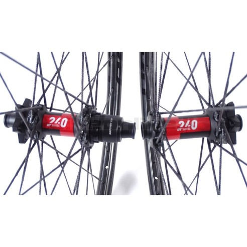 ROCKY KOM 27C 29er / DT SWISS 240 EXP SP 6...