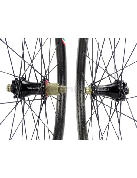 HardWheel AS26 - AS31 T1000 BERD GrigioCarbonio MTB Wheels / Extralite Hyperboost3 carbon MTB wheelset from 955g