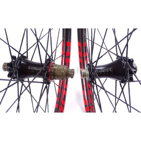 ROCKY KOM 29C BERD 29er / Extralite Hyper3 Carbon MTB wheels 1.005g