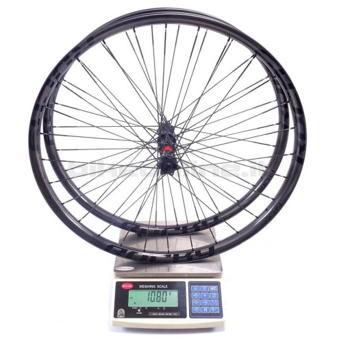 ROCKY KOM 31C BERD / DT SWISS 240 EXP SP 6 HOLES carbon wheelset 1.080g