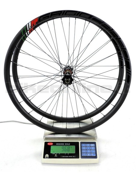 HardWheel AS26 - AS31 T1000 GrigioCarbonio MTB Wheels / Extralite Hyperboost3 carbon MTB wheelset from 1.040g