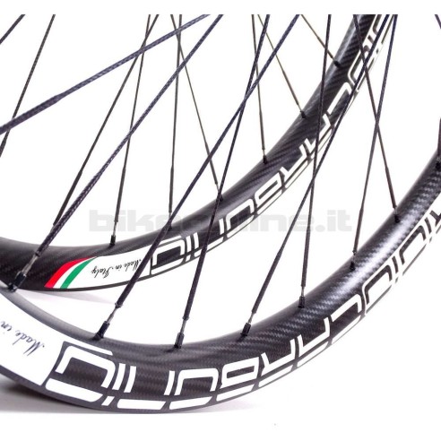 HardWheel AS26 - AS31 T1000 GrigioCarbonio MTB Wheels / Extralite Hyperboost3 carbon MTB wheelset from 1.040g