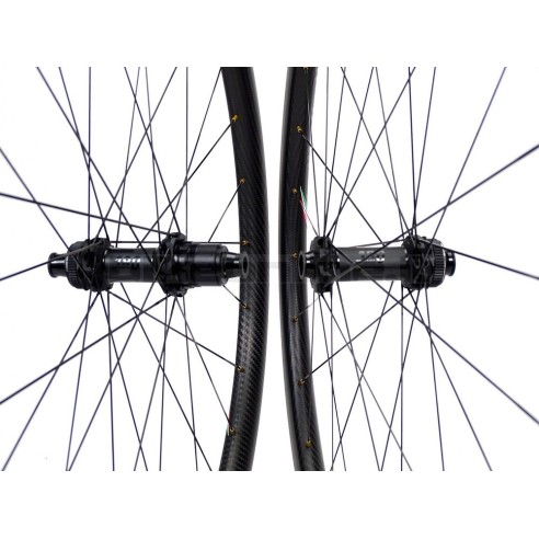 Coppia ruote GrigioCarbonio HardWheel AS25 - AS30 - AS35 T800 / DT Swiss 180 SP CERAMIC CENTER LOCK BOOST da 1.175g