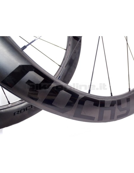ROCKYROAD KOM 55C DISC CLINCHER / ROCKY II SP CL carbon wheelset 1.220g decal detail
