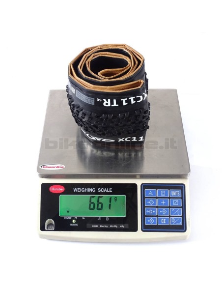 Tufo - XC11 TR SG - 29 × 2.35"  MTB tire 661g_weight on the scale