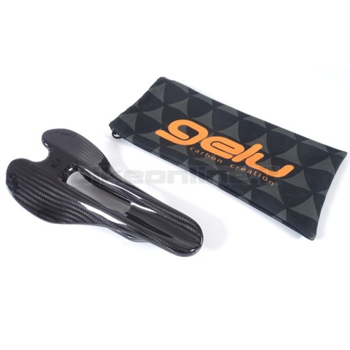 Gelu Carbon Creation E-1 sella superleggera in carbonio 65g