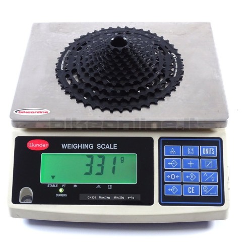 *Thirteen TRS Plus 9-46T XD-R 12v black cassette 331g_weight on the scale