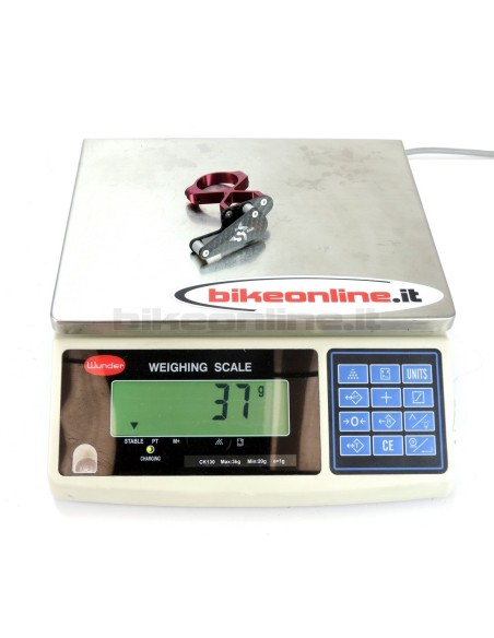 Shift-Up - Superlight carbon-ergal chainguide top mount clamp 34.9mm 37g_weight on the scale