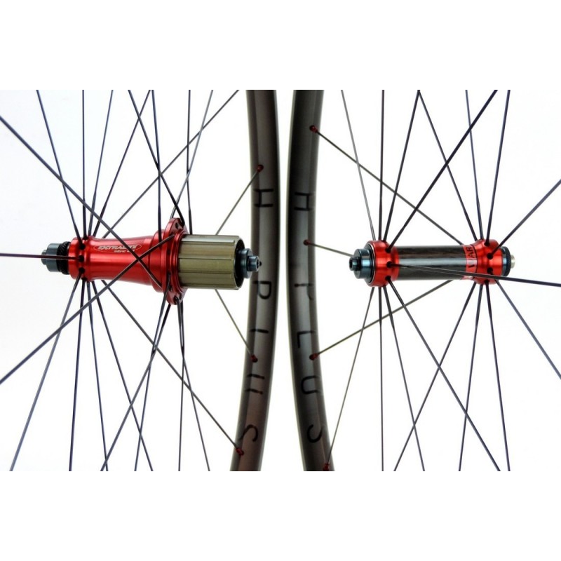 Ruote strada alluminio H Plus Son Archetype 25x23mm clincher / Extralite MRC01 da 1.370g
