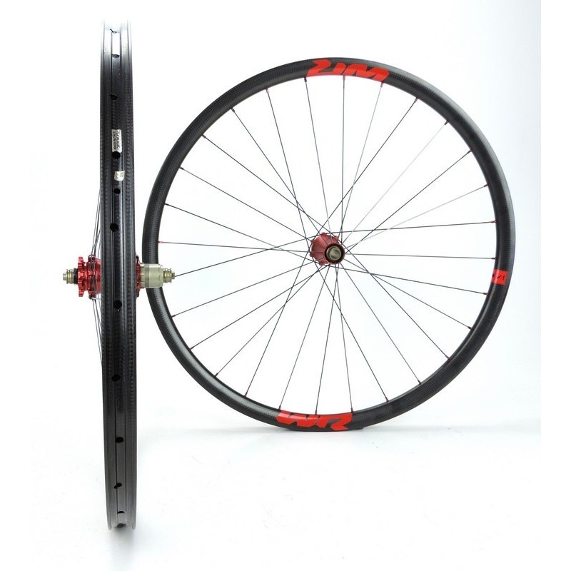 Ruote MTB carbonio WR Compositi XC28 32mm 29ER / Extralite HyperHubs da 1.210g